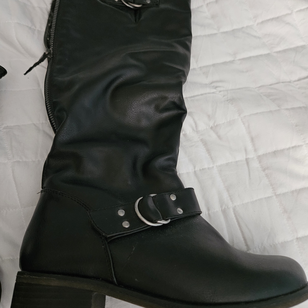 Black Women's Knee High Buckle Boots OXOX 6